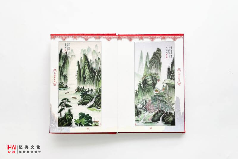 一本藝術(shù)作品相冊(cè)集