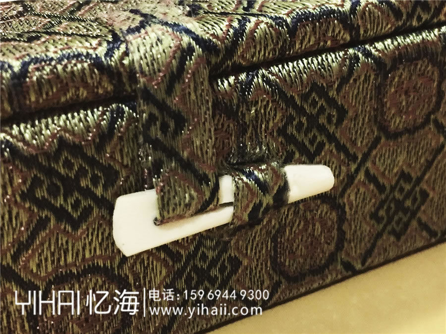線(xiàn)裝家譜復(fù)古包裝盒-家譜族譜裝訂制作