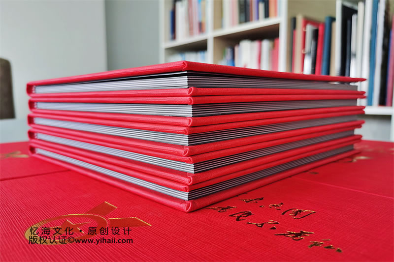 昆明憶海文化-個(gè)人紀(jì)念相冊(cè)定制-老兵紀(jì)念獎(jiǎng)?wù)录t色回憶錄