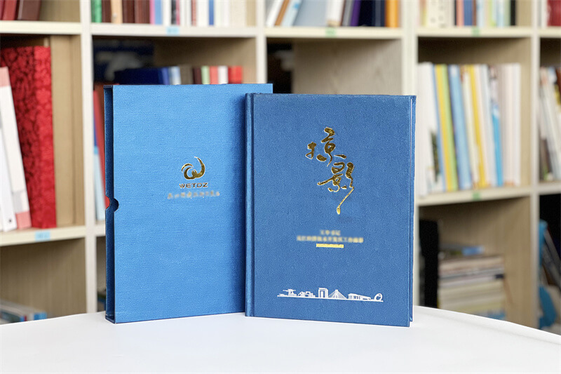 領(lǐng)導(dǎo)工作相冊影集定制-制作領(lǐng)導(dǎo)退休紀(jì)念冊作為禮物送領(lǐng)導(dǎo)