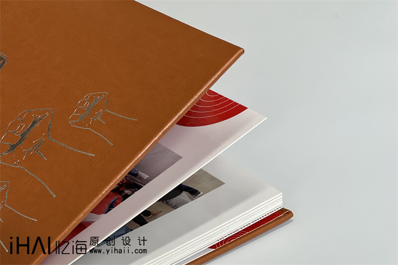 制作一本疫情回憶錄相冊(cè)